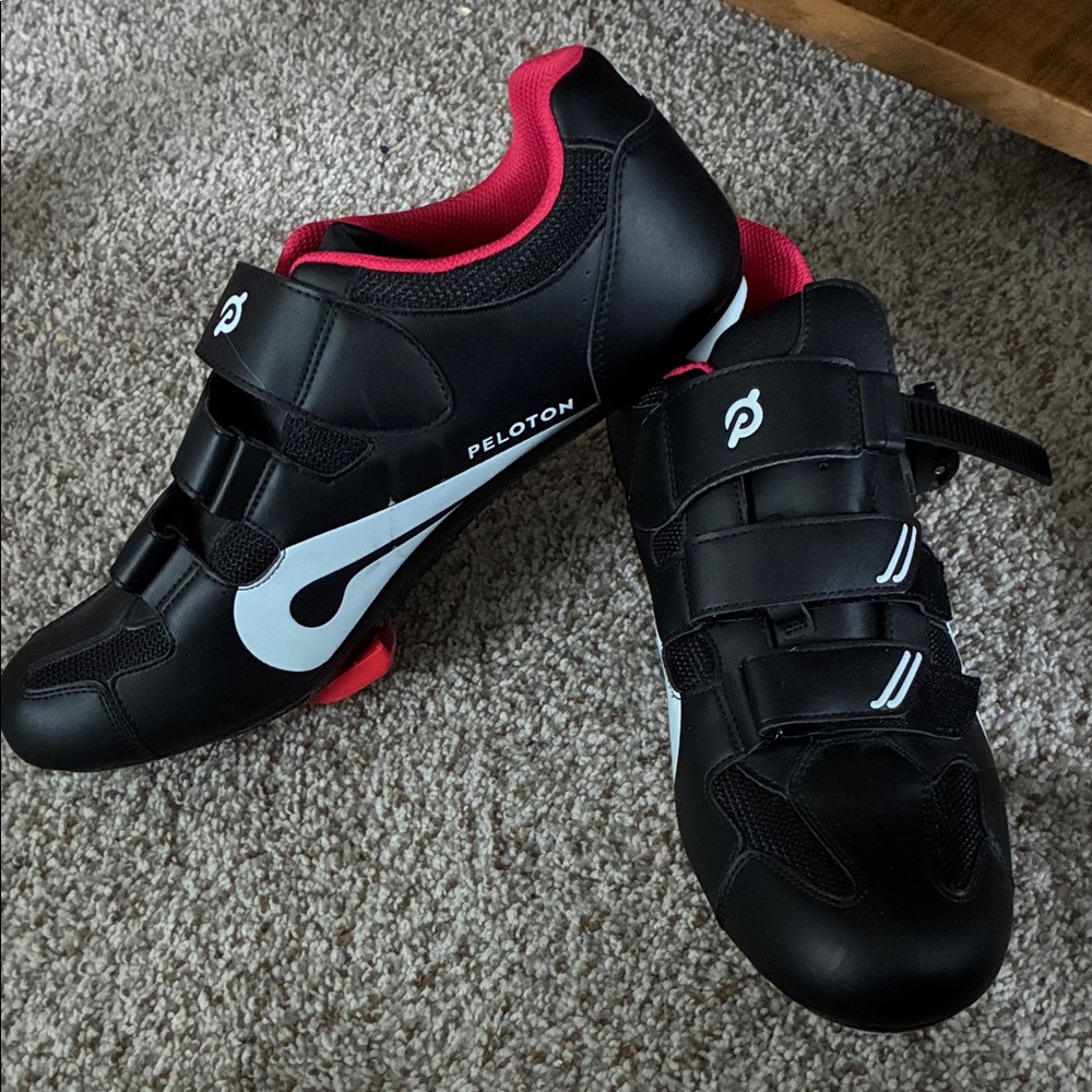 Peloton Spin Shoes - Picture 2 of 5